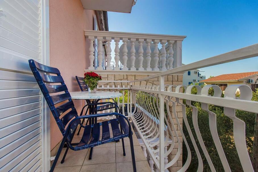 Apartments Tonimir Vodice Extérieur photo