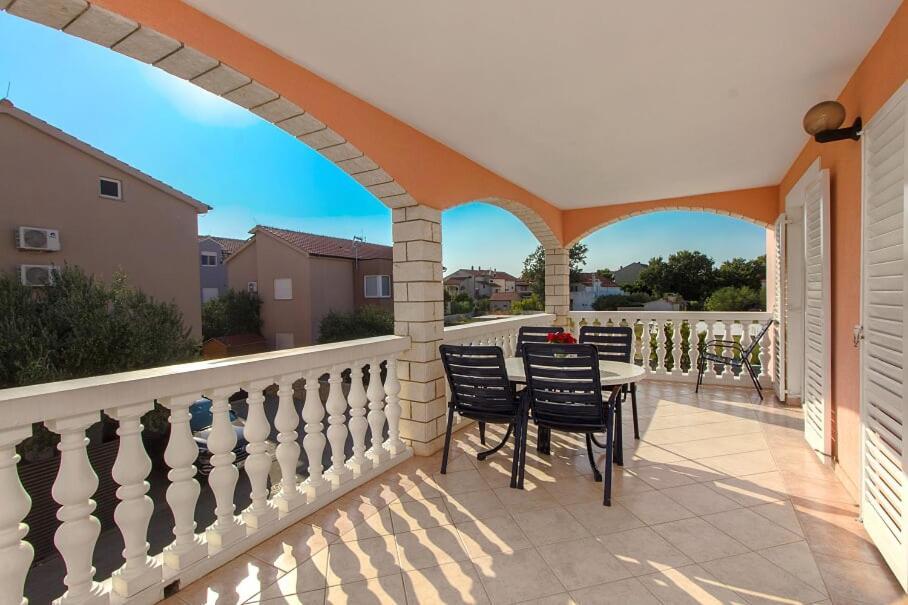 Apartments Tonimir Vodice Extérieur photo